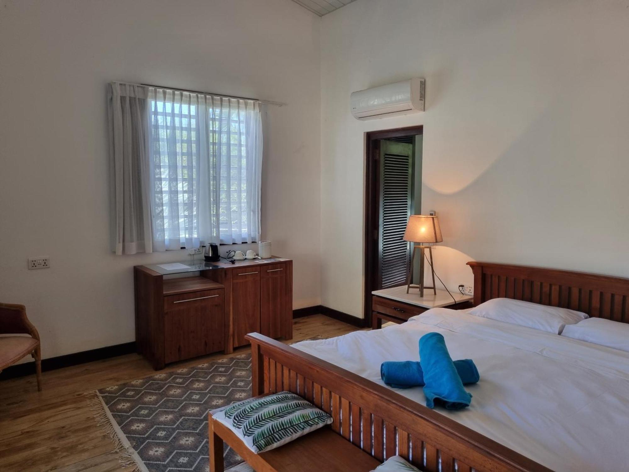 Shanti Ghar Guest House Тамарин Экстерьер фото