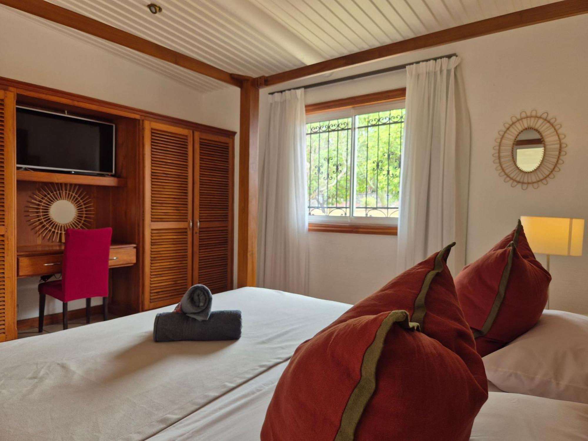 Shanti Ghar Guest House Тамарин Экстерьер фото