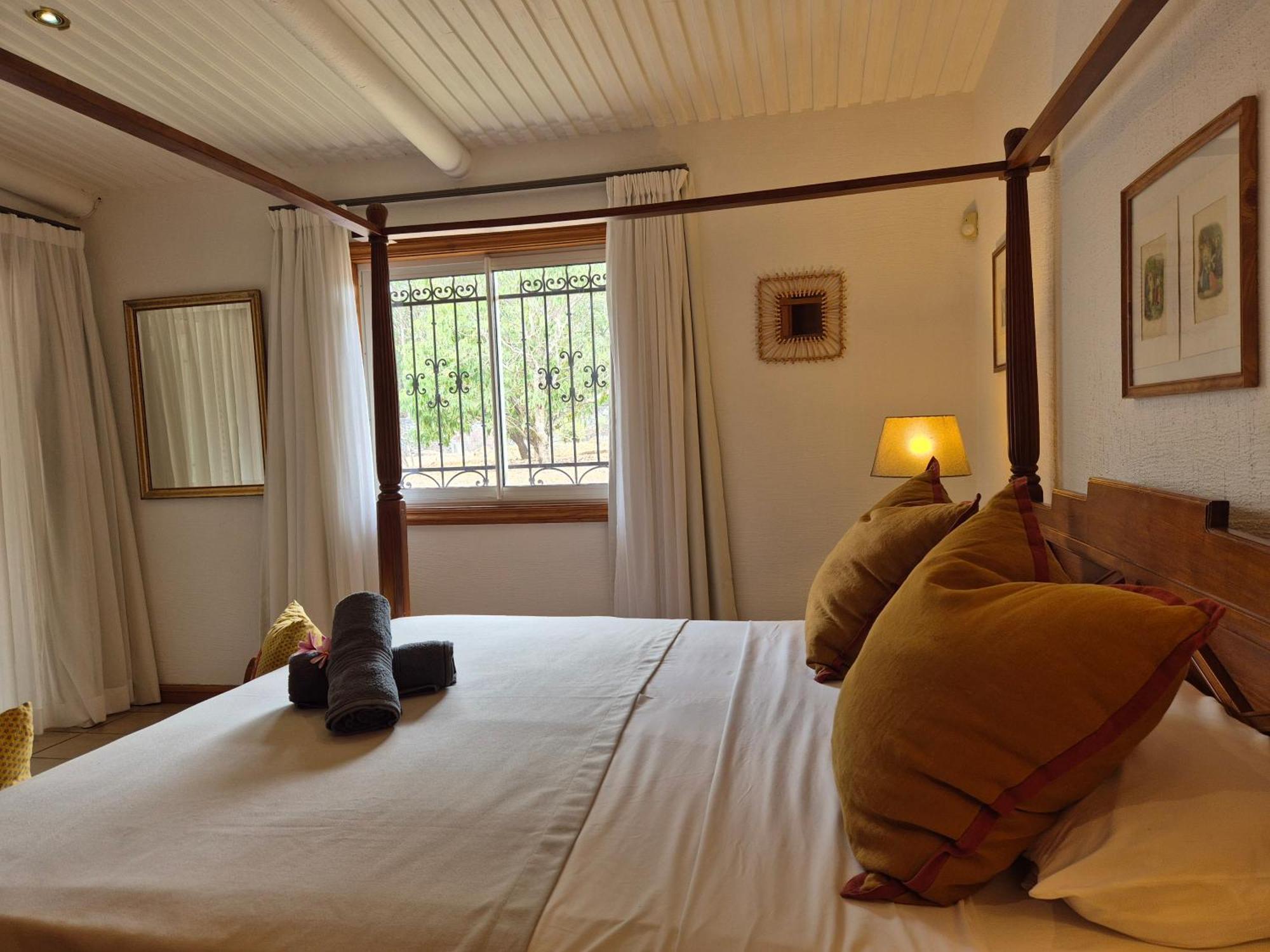 Shanti Ghar Guest House Тамарин Экстерьер фото