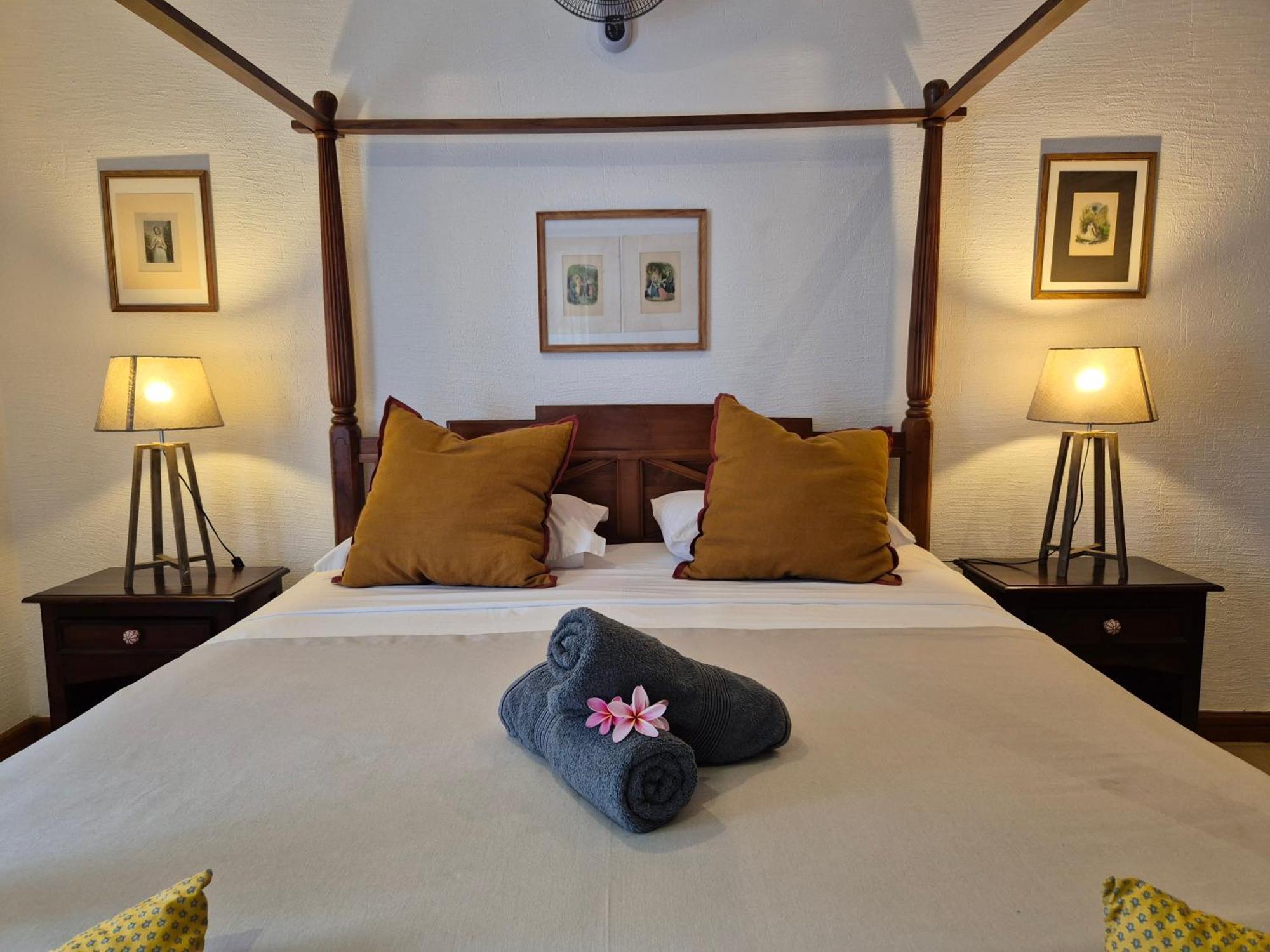 Shanti Ghar Guest House Тамарин Экстерьер фото